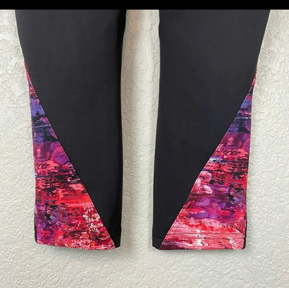 Lululemon Black Dahliascape Sweat & Repeat Legging - Picture 5 of 11